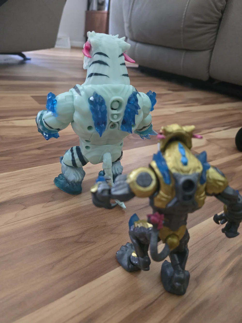 MR BEAST Lab Cryo Lab Tiger and Golden Panther